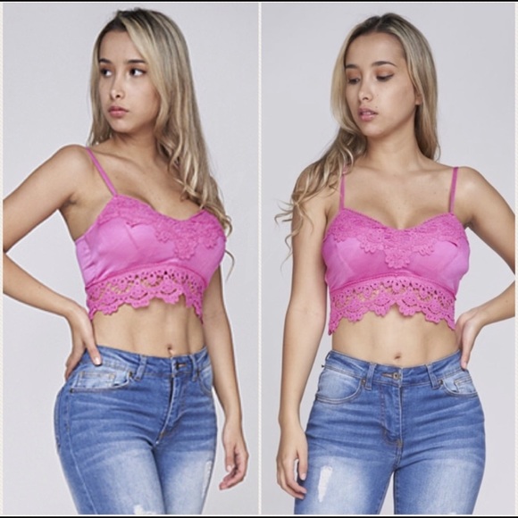ValMarie Tops - 🆕 🎉 Pink Crochet Crop Top/Bralette